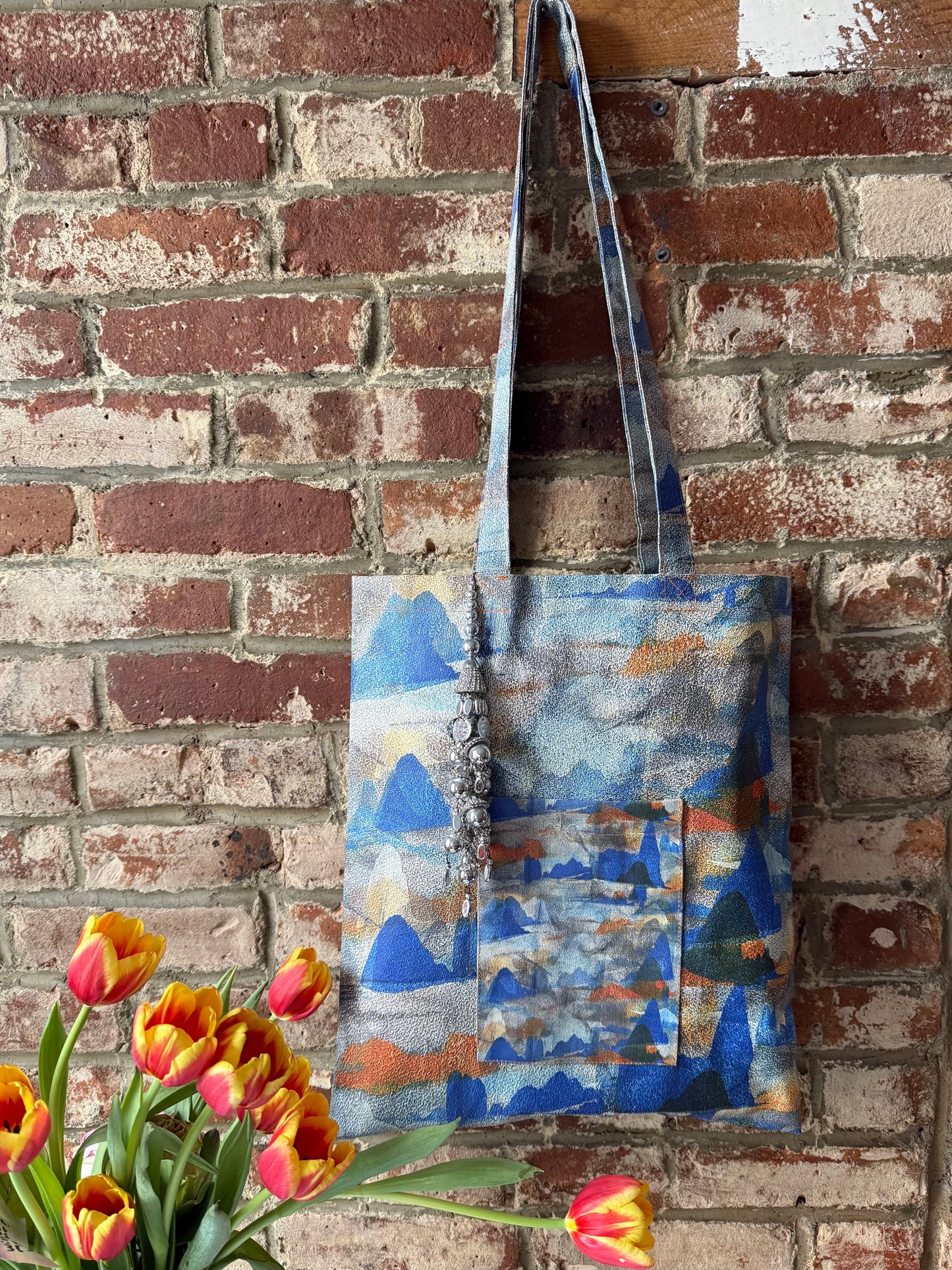 "Extant in Cudillero" Tote bag